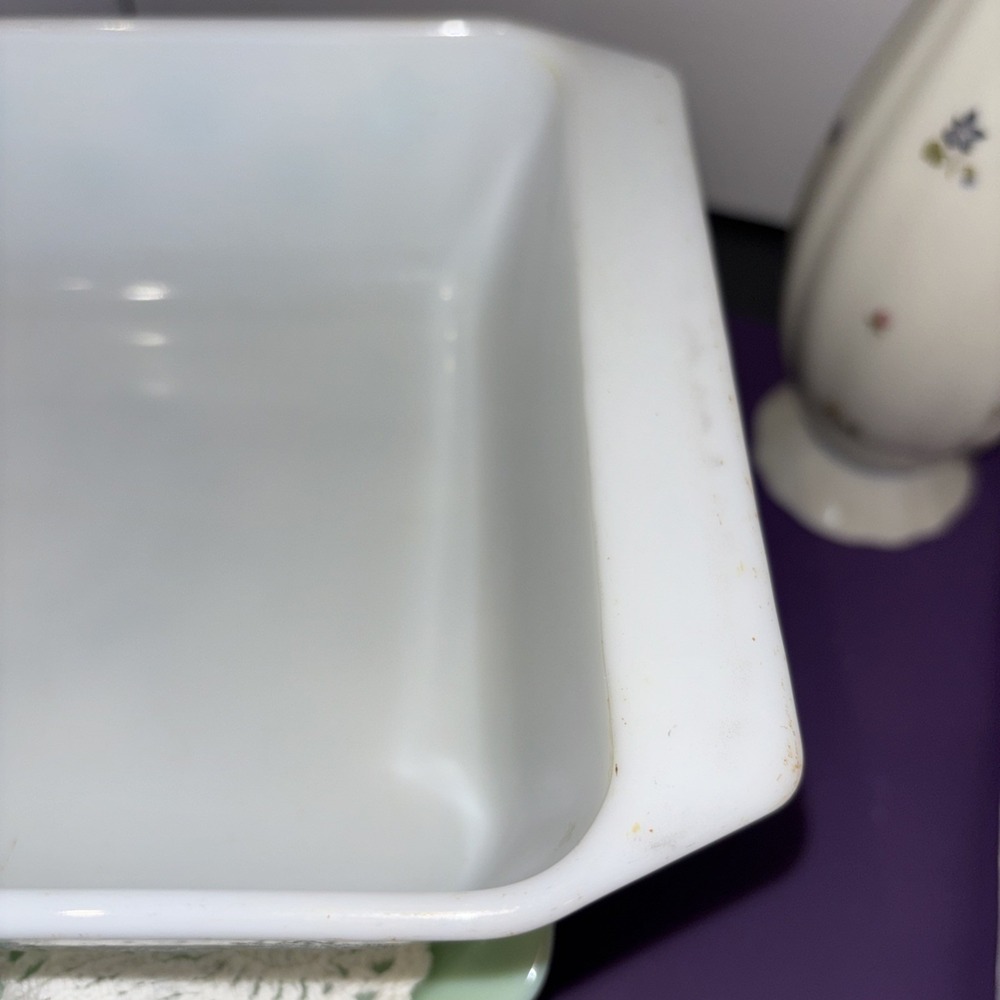 VINTAGE PYREX 575 - B 2 QT. SNOWFLAKE PATTERN  CASSEROLE DISH WITH 550 - C LID - Picture 7 of 14